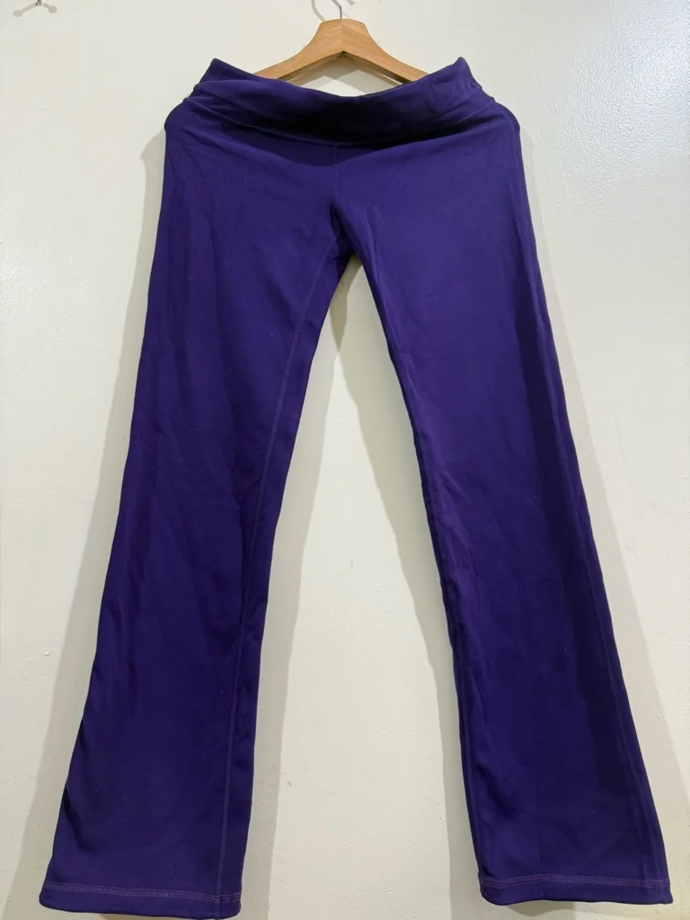 lululemon black and purple active top with logo - Picture 5 of 6